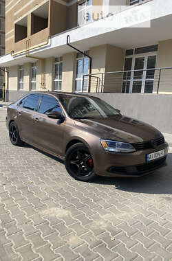 Седан Volkswagen Jetta 2012 в Вышгороде