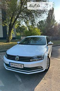 Седан Volkswagen Jetta 2016 в Житомире