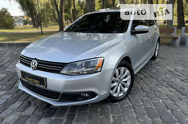 Седан Volkswagen Jetta 2013 в Киеве