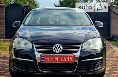 Седан Volkswagen Jetta 2006 в Луцьку