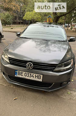 Седан Volkswagen Jetta 2014 в Миколаєві