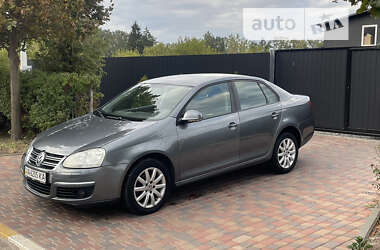 Седан Volkswagen Jetta 2010 в Києві