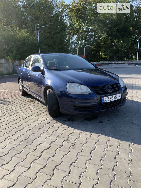 Седан Volkswagen Jetta 2007 в Виннице
