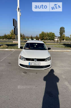 Седан Volkswagen Jetta 2013 в Запоріжжі