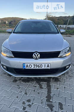 Седан Volkswagen Jetta 2014 в Мукачевому