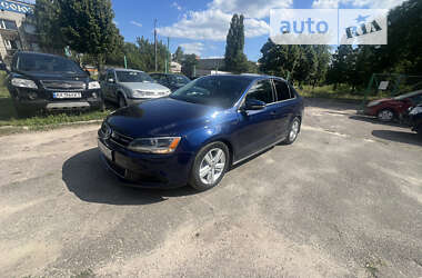 Седан Volkswagen Jetta 2013 в Чернигове