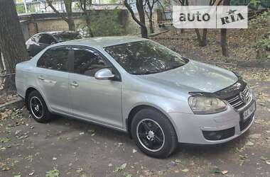 Седан Volkswagen Jetta 2006 в Києві