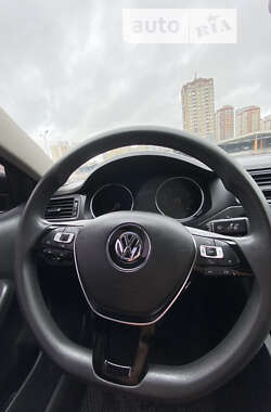 Седан Volkswagen Jetta 2014 в Києві