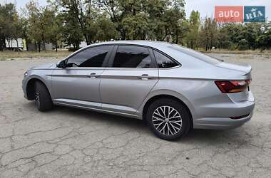 Седан Volkswagen Jetta 2019 в Днепре