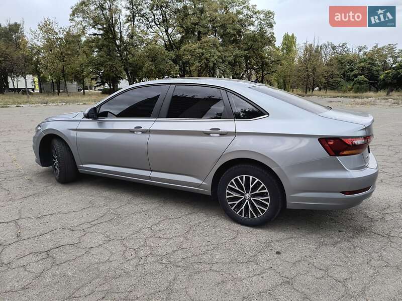 Седан Volkswagen Jetta 2019 в Дніпрі