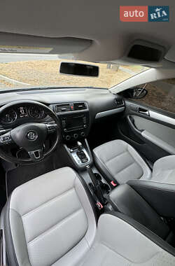 Седан Volkswagen Jetta 2013 в Харькове