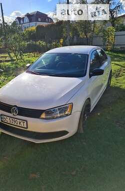 Седан Volkswagen Jetta 2012 в Бориславі