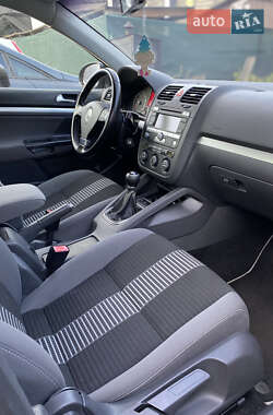 Седан Volkswagen Jetta 2008 в Володимирці