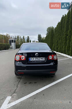 Седан Volkswagen Jetta 2008 в Володимирці