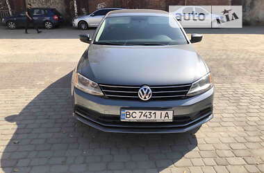 Седан Volkswagen Jetta 2015 в Львове