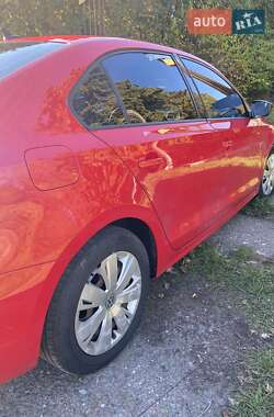 Седан Volkswagen Jetta 2014 в Броварах