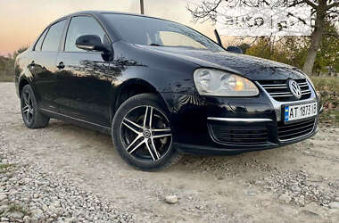 Седан Volkswagen Jetta 2006 в Надвірній