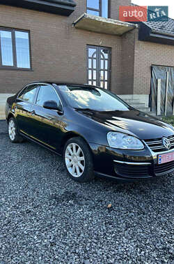 Седан Volkswagen Jetta 2006 в Луцке