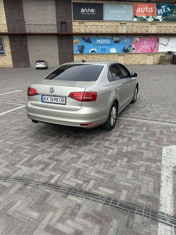 Седан Volkswagen Jetta 2014 в Харькове