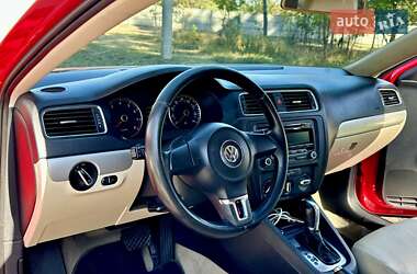 Седан Volkswagen Jetta 2012 в Житомире