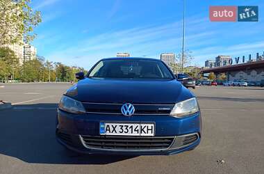 Седан Volkswagen Jetta 2014 в 