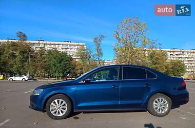 Седан Volkswagen Jetta 2014 в 