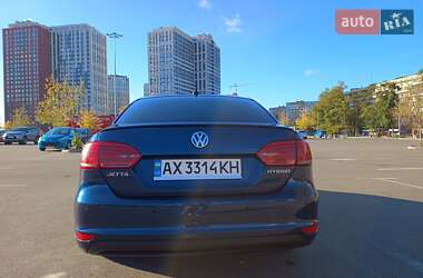 Седан Volkswagen Jetta 2014 в 