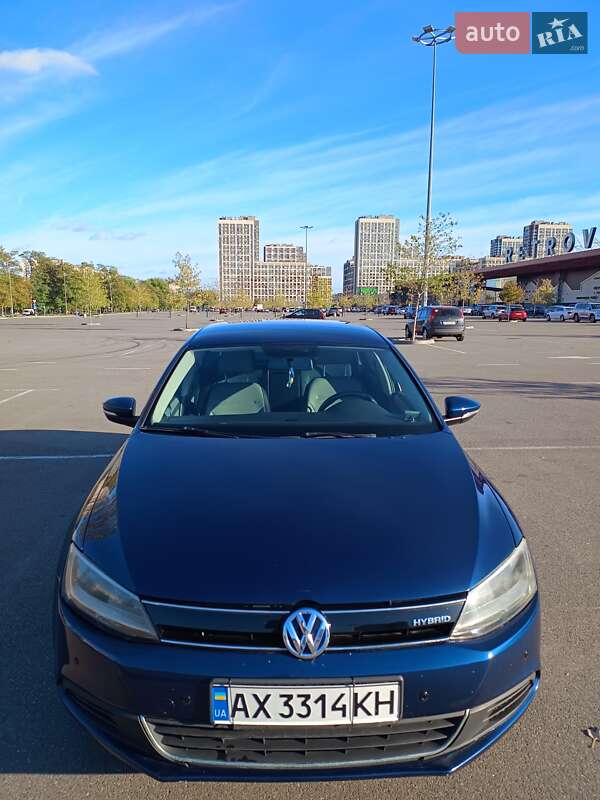 Седан Volkswagen Jetta 2014 в Києві