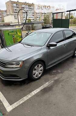 Седан Volkswagen Jetta 2016 в Киеве