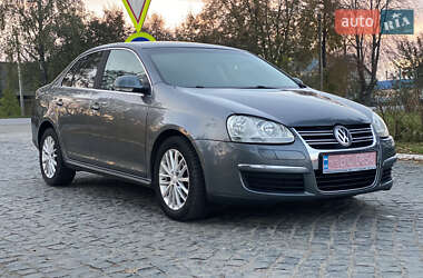 Седан Volkswagen Jetta 2007 в Старокостянтинові