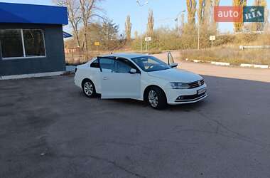 Седан Volkswagen Jetta 2016 в Києві