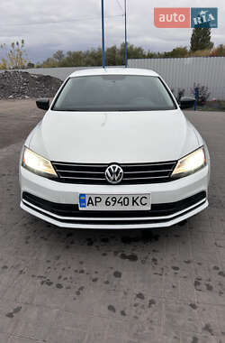 Седан Volkswagen Jetta 2015 в Запоріжжі