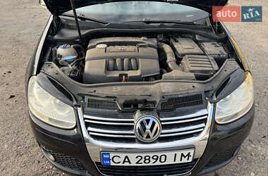 Седан Volkswagen Jetta 2006 в 