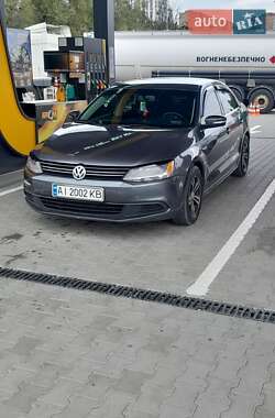 Седан Volkswagen Jetta 2013 в Киеве