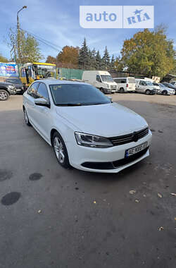 Седан Volkswagen Jetta 2014 в Кривому Розі