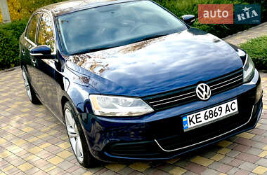 Седан Volkswagen Jetta 2014 в Днепре