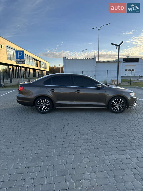 Седан Volkswagen Jetta 2014 в Львові фото 6 Седан Volkswagen Jetta 2014 в Львові