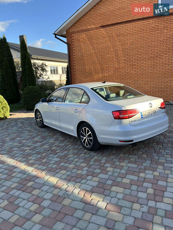 Седан Volkswagen Jetta 2017 в Луцьку