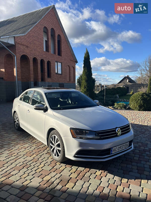 Седан Volkswagen Jetta 2017 в Луцьку