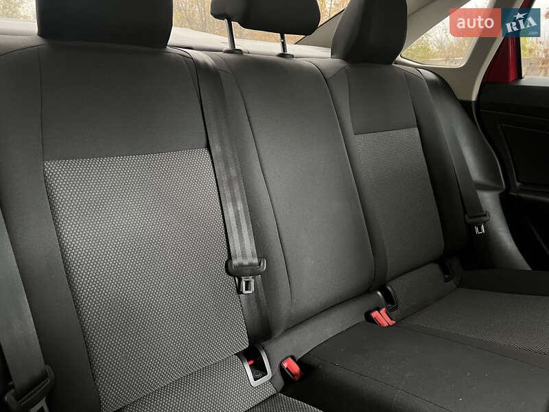 Седан Volkswagen Jetta 2019 в Дніпрі