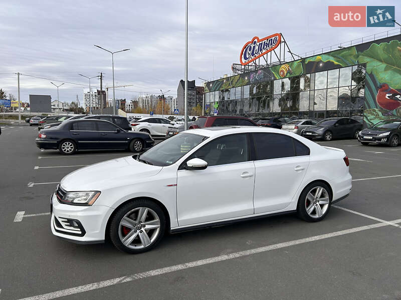 Седан Volkswagen Jetta 2016 в Киеве фото 5 Седан Volkswagen Jetta 2016 в Киеве