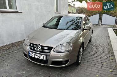 Седан Volkswagen Jetta 2008 в Тернополе