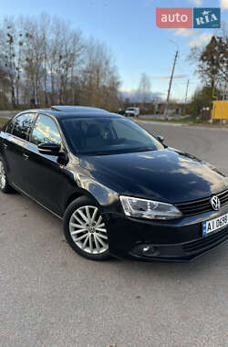 Седан Volkswagen Jetta 2011 в Ірпені