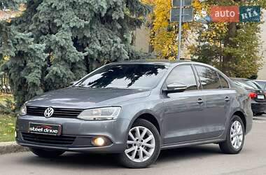 Седан Volkswagen Jetta 2011 в Миколаєві