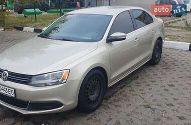 Седан Volkswagen Jetta 2012 в Києві