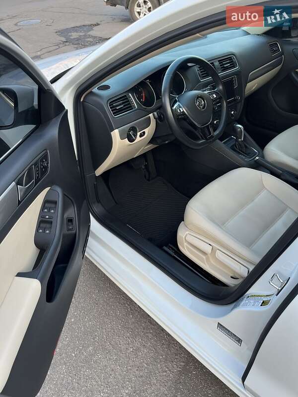 Седан Volkswagen Jetta 2017 в Полтаве