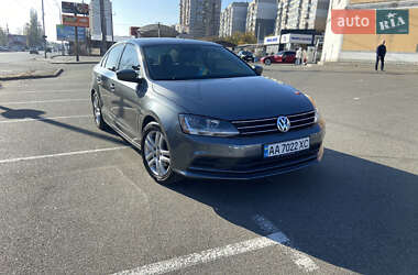 Седан Volkswagen Jetta 2017 в Киеве