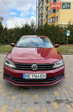 Седан Volkswagen Jetta 2015 в Львові