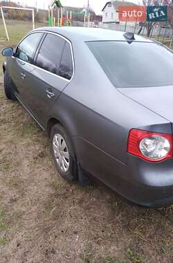 Седан Volkswagen Jetta 2005 в Конотопі