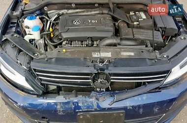 Седан Volkswagen Jetta 2014 в 